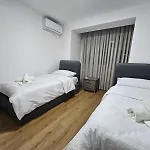 Elois Luxury Apartment